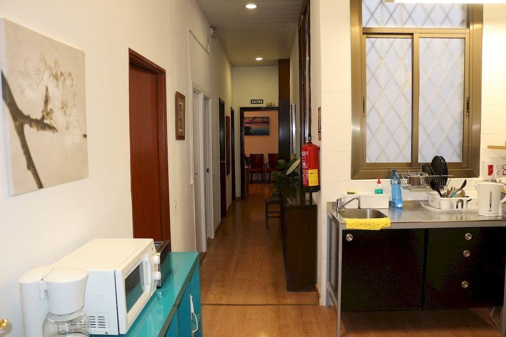 Casa Barcelo Hostal